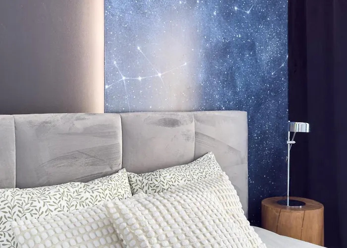 Ksiecia Witolda River And Lift 아파트