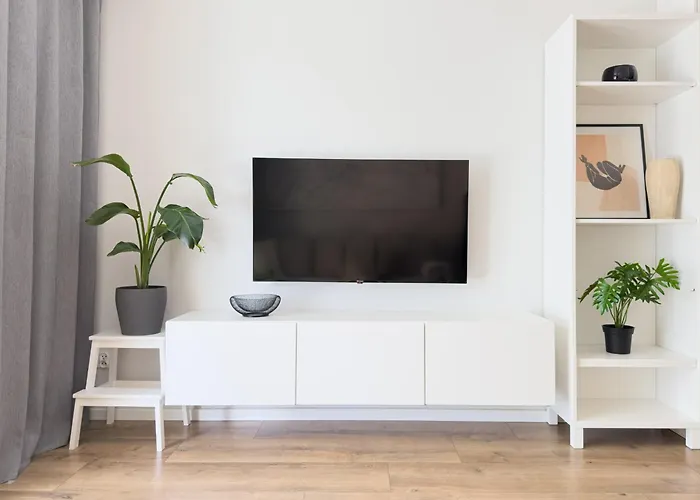 Ksiecia Witolda River And Lift 아파트